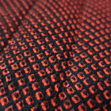 Load image into Gallery viewer, KK1441A1 Silk Kimono Fabric Vintage(1950-1980) Shibori Black Red 75.2x11.4in(191x29cm)
