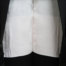 Load image into Gallery viewer, Haori Jacket Vintage(1950-1980) Black Chrysanthemum Silk #10589C1
