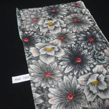 Load image into Gallery viewer, KK1502A2 Silk Kimono Fabric Vintage(1920-1950) Meisen White 48.4x12.6in(123x32cm)
