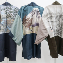 Load image into Gallery viewer, Bundle 12pcs Silk Vintage Men's Graphic Lining Haori Jacket Free Shipping #766
