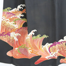Load image into Gallery viewer, Tomesode Black Wave Tall Silk #10390F5

