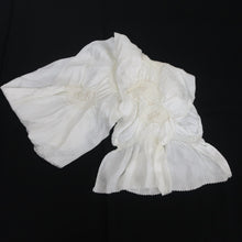 Load image into Gallery viewer, Silk Japanese Obiage Shibori White 52.8x5.1in(134x13cm) A#10012
