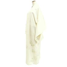 Load image into Gallery viewer, Juban White Gold Peony Plum blossom Silk #10514B2
