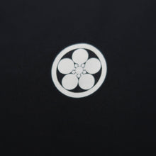 Load image into Gallery viewer, Men&#39;s Kimono Black Montsuki Silk #10460A4

