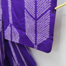 Load image into Gallery viewer, Kimono Vintage(1950-1980) Purple Shibori Yabane Silk #10263E4
