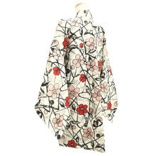 Load image into Gallery viewer, Haori Jacket Vintage(1920-1950) White Meisen Floral pattern Silk #11001F5

