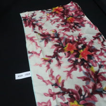 Load image into Gallery viewer, KK1504A2 Silk Kimono Fabric Vintage(1920-1950) Meisen White 59.4x13.0in(151x33cm)
