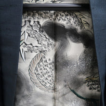 Load image into Gallery viewer, Men&#39;s Haori Vintage(1950-1980) Grayish Black Dragon Silk #10282E4
