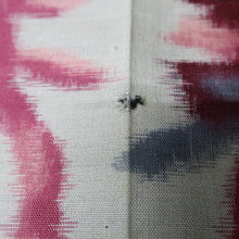 Load image into Gallery viewer, KK1504A2 Silk Kimono Fabric Vintage(1920-1950) Meisen White 59.4x13.0in(151x33cm)
