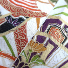 Load image into Gallery viewer, CC1002C1 Silk 8pcs Bundle Kimono Fabric Flower Navy White 55.1x5.9in(140x15cm)
