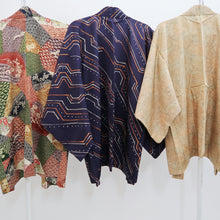 Load image into Gallery viewer, Bundle 15pcs Silk Haori Jacket Wholesale Bulk Free Shipping #675
