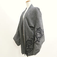 Load image into Gallery viewer, Haori Jacket Vintage(1950-1980) Black Shibori Flower Silk #10020C4
