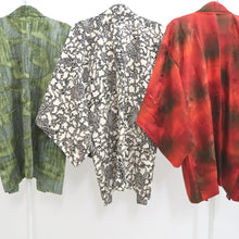 Load image into Gallery viewer, Bundle 15pcs Silk Haori Jacket Wholesale Bulk Free Shipping #699
