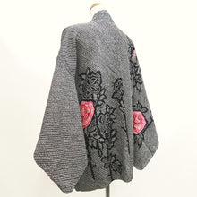 Load image into Gallery viewer, Haori Jacket Vintage(1950-1980) Black Shibori Flower Silk #10020C4
