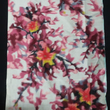 Load image into Gallery viewer, KK1505A2 Silk Kimono Fabric Vintage(1920-1950) Meisen White 59.4x12.6in(151x32cm)
