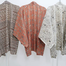Load image into Gallery viewer, Bundle 12pcs Silk Vintage Haori Jacket Wholesale Bulk Free Shipping #791
