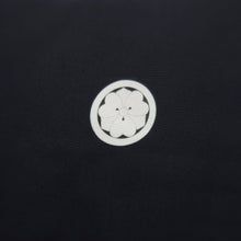Load image into Gallery viewer, Men&#39;s Haori Vintage(1950-1980) Black Montsuki Silk #10422A2
