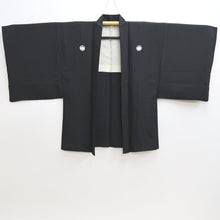 Load image into Gallery viewer, Men&#39;s Haori Vintage(1950-1980) Black Montsuki Habutae Silk #9829B1
