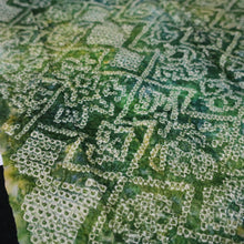 Load image into Gallery viewer, KK1448A1 Silk Kimono Fabric Vintage(1950-1980) Shibori Light Green 81.5x11.8in(207x30cm)
