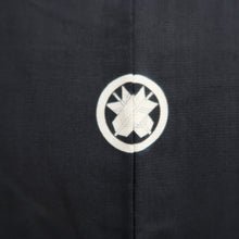 Load image into Gallery viewer, Men&#39;s Haori Vintage(1950-1980) Black Montsuki Silk #10423A2
