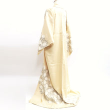 Load image into Gallery viewer, Kimono Pale Yellow Chrysanthemum Tall Silk #9925B4
