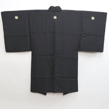 Load image into Gallery viewer, Men&#39;s Haori Vintage(1950-1980) Black Montsuki Habutae Kyoto Landscape Silk #9818B1
