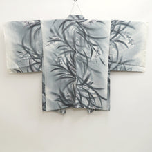 Load image into Gallery viewer, Haori Jacket Vintage(1950-1980) Gray Grass Silk #9896B3
