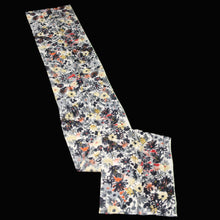 Load image into Gallery viewer, KK1498A2 Silk Kimono Fabric Vintage(1920-1950) Meisen White 77.6x12.2in(197x31cm)
