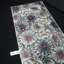 Load image into Gallery viewer, KK1478A2 Silk Kimono Fabric Vintage(1950-1980) Meisen White Black 56.3x12.6in(143x32cm)
