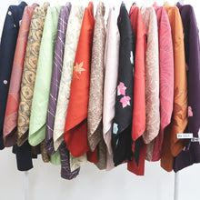 Load image into Gallery viewer, Bundle 15pcs Silk Haori Jacket Wholesale Bulk Free Shipping #501
