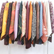 Load image into Gallery viewer, Bundle 15pcs Silk Haori Jacket Wholesale Bulk Free Shipping #480
