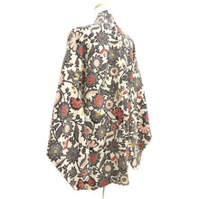 Load image into Gallery viewer, Haori Jacket Vintage(1950-1980) Off white Botanical Silk #11013A1
