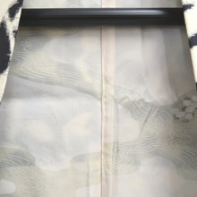 Load image into Gallery viewer, Haori Jacket Vintage(1920-1950) Black White Meisen Floral pattern Silk #11033A2
