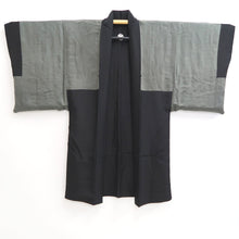 Load image into Gallery viewer, Men's Haori Vintage(1950-1980) Black Montsuki Habutae Ukiyoe Silk #10881E4
