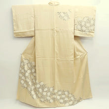 Load image into Gallery viewer, Kimono Pale Yellow Chrysanthemum Tall Silk #9925B4
