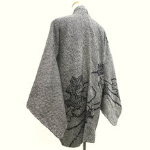 Load image into Gallery viewer, Haori Jacket Vintage(1950-1980) Black Shibori Maple Leaf Silk #10037C5
