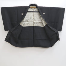 Load image into Gallery viewer, Men&#39;s Haori Vintage(1950-1980) Black Habutae Landscape Silk #9981C2
