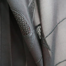 Load image into Gallery viewer, Haori Jacket Vintage(1950-1980) Black Wine red Sheer Botanical Embroidery Silk #10904E5
