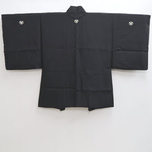 Load image into Gallery viewer, Men&#39;s Haori Vintage(1950-1980) Black Habutae Landscape Silk #9981C2
