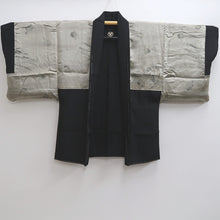 Load image into Gallery viewer, Men&#39;s Haori Vintage(1950-1980) Black Habutae Landscape Silk #9981C2
