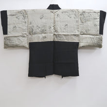 Load image into Gallery viewer, Men&#39;s Haori Vintage(1950-1980) Black Habutae Landscape Silk #9981C2
