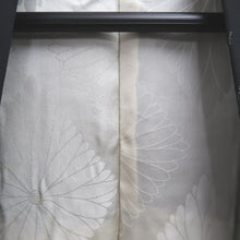 Load image into Gallery viewer, Haori Jacket Vintage(1950-1980) Black Silver Leaves Silk #10188D5
