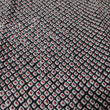 Load image into Gallery viewer, KK1389B7 Silk Kimono Fabric Vintage(1950-1980) Shibori Black 67.3x11.8in(171x30cm)
