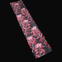 Load image into Gallery viewer, KK1515A2 Silk Kimono Fabric Vintage(1920-1950) Meisen Black 57.1x12.2in(145x31cm)
