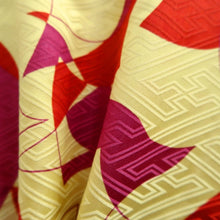 Load image into Gallery viewer, Haori Jacket Vintage(1950-1980) Red Yellow Magenta Bird Silk #10615C3
