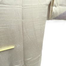 Load image into Gallery viewer, Kimono Pearl white Maiko Silk #10247E3
