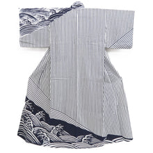 Load image into Gallery viewer, Yukata Vintage(1950-1980) White Navy Curling Wave Cotton #10487B1
