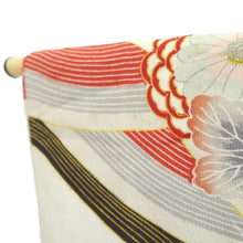 Load image into Gallery viewer, Haori Jacket Vintage(1950-1980) White Chrysanthemum Silk #10846E3
