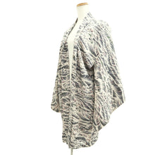 Load image into Gallery viewer, Haori Jacket Vintage(1950-1980) Off white Gray Wave Silk #10947F2
