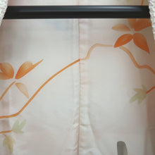 Load image into Gallery viewer, Haori Jacket Vintage(1950-1980) White Pink Shibori Camellia Silk #10025C4
